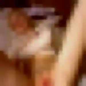 Christelle, 33 ans, en ligne à Limogne-en-Quercy pour une rencontre coquine