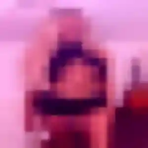 Bousso, 23 ans, connectée à Lizio pour une rencontre coquine