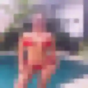 Sarah, 42 ans, cherche un plan cul à Locon
