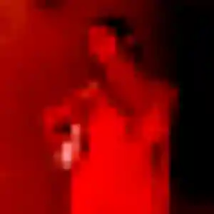 Saffie, fille de 34 ans propose plan cul à Locronan