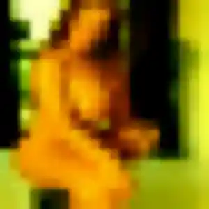 Céline, 22 ans, en ligne à Loué pour un plan cul