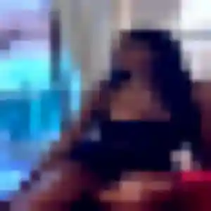 Charmante Constance, 28 ans à Magnac-Laval - la contacter