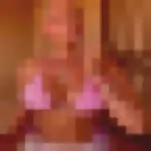 Mawusi, 39 ans, en ligne à Marcillé-la-Ville pour une rencontre coquine