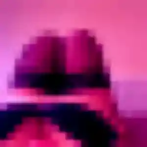 Oumy, 25 ans, en ligne à Marcoussis pour un plan cul