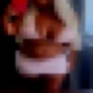 Jolie Nyambura, 44 ans à Maubec - la contacter