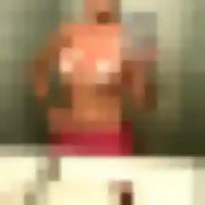 Contacte Coumba, 23 ans à Mauzac-et-Grand-Castang en privé