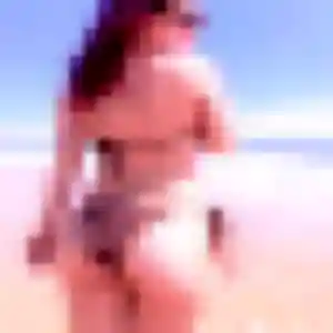 Rebecca, 37 ans, en ligne à Menneval pour une rencontre coquine