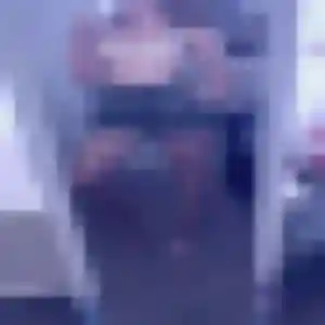 Shade, 42 ans, en ligne à Mionnay pour une rencontre coquine