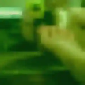 Éva, 22 ans, connectée à Moncé-en-Belin pour un plan cul