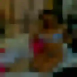 Charmante Tessa, 22 ans à Montbazens - voir sa photo