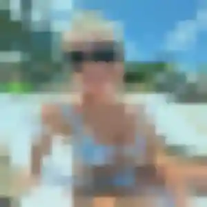 Contacte Saly, 26 ans à Monthieux en t'inscrivant