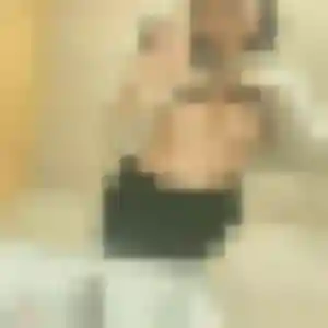 Photo exclusive de Adunni, 40 ans à Montlouis-sur-Loire - plan discret