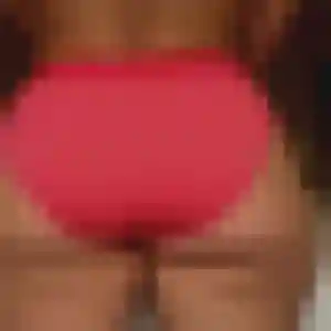 Naïma, 43 ans, veut un plan cul à Montussan