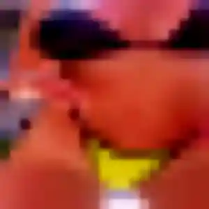 Régine, 25 ans, connectée à Moulézan pour un plan cul