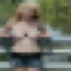 Nkechi, femme de 40 ans propose plan cul à Muneville-le-Bingard