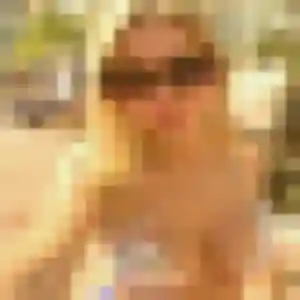 Charmante Nafi, 39 ans à Nantheuil - voir sa photo