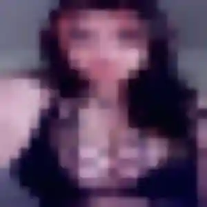 Photo de Sandy à Neauphlette (28 ans) - plan cul gratuit