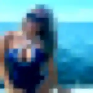 Rencontre Éva, 26 ans à Nébian en privé