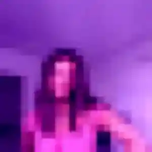 Véronique, 28 ans, dispo pour plan cul à Neuves-Maisons