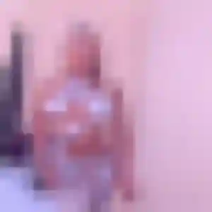 Yemisi, 31 ans, dispo pour plan cul à Neuville-Saint-Rémy