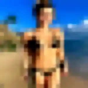 Sexy Akua, 24 ans à Néville - voir sa photo