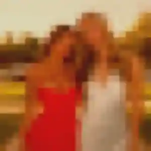 plan cul à Oresmaux : photo de Sixtine, 36 ans - sans engagement