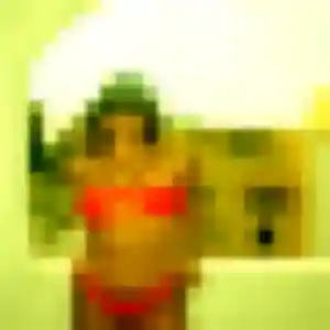 Soraya, 33 ans, en ligne à Palaiseau pour une rencontre coquine