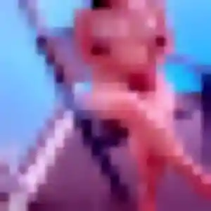 Léonie de Parcé, 29 ans - plan cul sans prise de tête