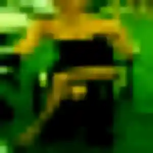 Photo exclusive de Issa, 27 ans à Parigné-le-Pôlin - plan discret