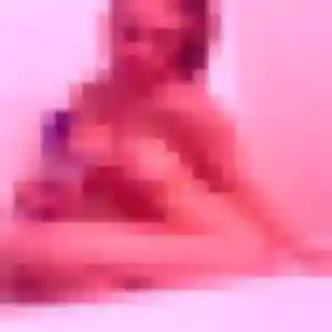 Dieynaba, 27 ans, en ligne à Perpezac-le-Noir pour une rencontre coquine