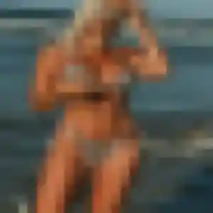 Charmante Philippine, 23 ans à Petit-Bourg - la contacter