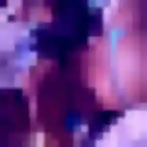 Khadija, 22 ans, connectée à Petit-Landau pour une rencontre coquine