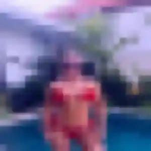 Élise, fille de 25 ans veut plan cul à Peumerit