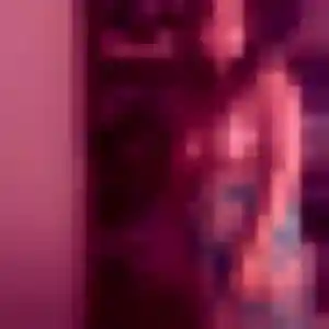 Saly, 25 ans, en ligne à Plats pour une rencontre coquine