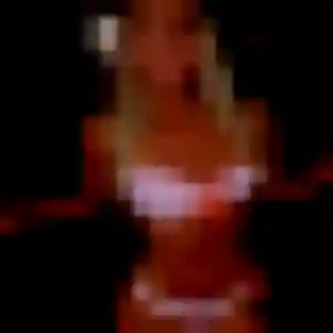 Sabrina, 24 ans, connectée à Pléboulle pour une rencontre coquine