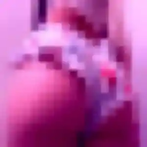 Sexy Ama, 27 ans à Plouguenast-Langast - découvrir son profil
