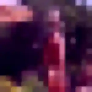 Yacine, 25 ans, connectée à Pomeys pour un plan cul