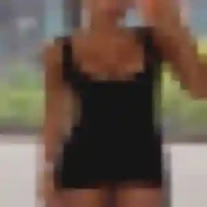 Adja, 26 ans, cherche un plan cul à Pont-Évêque