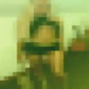 Bola, 41 ans, en ligne à Port-Saint-Père pour une rencontre coquine