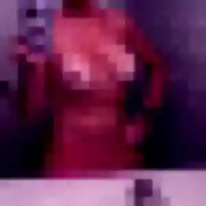 Yemisi, 44 ans, connectée à Porte-de-Savoie pour une rencontre coquine