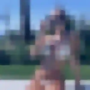 Charmante Perrine, 34 ans à Poueyferré - voir sa photo