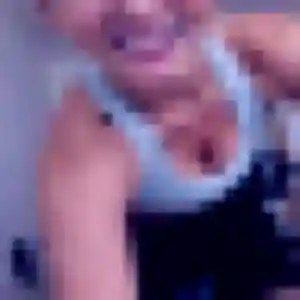 Photo de Stella à Pouillé (44 ans) - plan cul discret