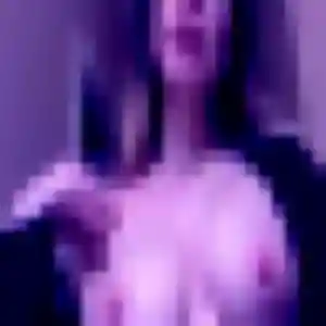 plan cul à Pouillé : photo de Aliyah, 29 ans - sans engagement