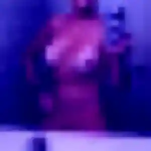 Valérie, 35 ans, en ligne à Puymirol pour une rencontre coquine