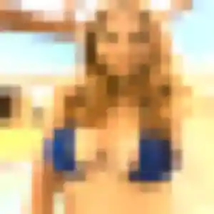 Saly, 22 ans, disponible à Puyvert pour une rencontre coquine