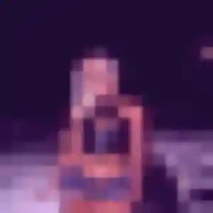 Delphine, 28 ans, en ligne à Querrien pour un plan cul