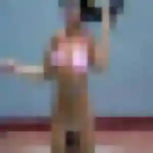 Efua, femme de 29 ans propose plan cul à Rânes