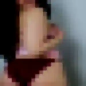 Ornella, 40 ans, connectée à Richebourg pour une rencontre coquine