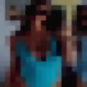Yacine, 33 ans, connectée à Rivecourt pour une rencontre coquine