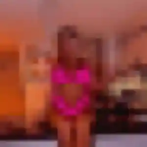 Abena (36 ans) à Roissy-en-Brie cherche un plan cul ce soir